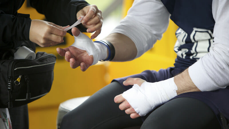 Tips To A Speedy Recovery From Sports Injuries