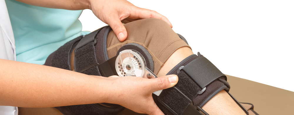 Bracing-knee-brace-visit