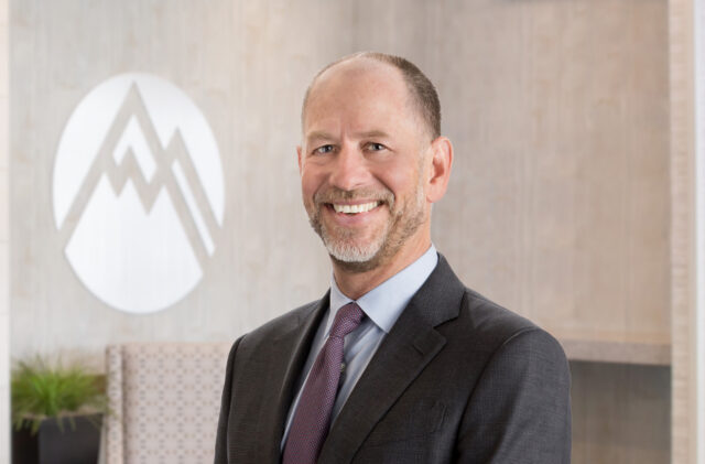 Andrew D Thomas, MD at Summit Orthopedics