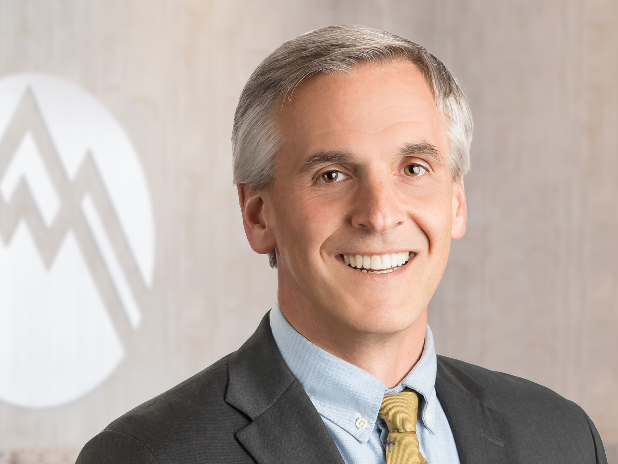Daren M Wickum, MD