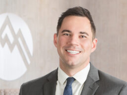 Hip Care and Treatment | Summit Orthopedics