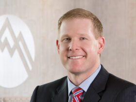 Nicholas J Wills, MD