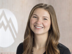 Mackenzie Kretzschmar, PA-C, Orthopedic Specialist at Summit Orthopedics.