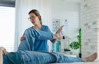 7 Post-Knee Replacement Exercises and Tips for Easing Your Recovery